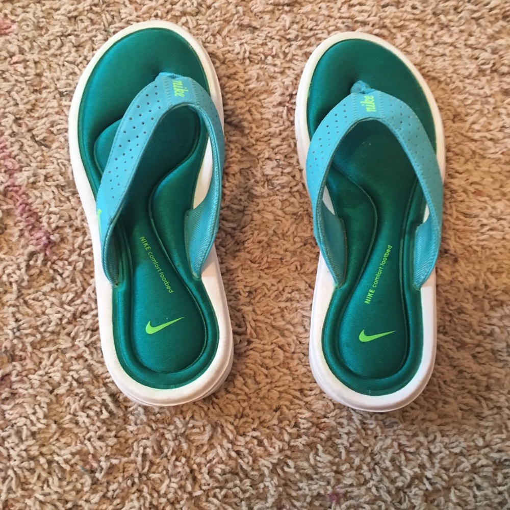 Nike ultra comfort sandal